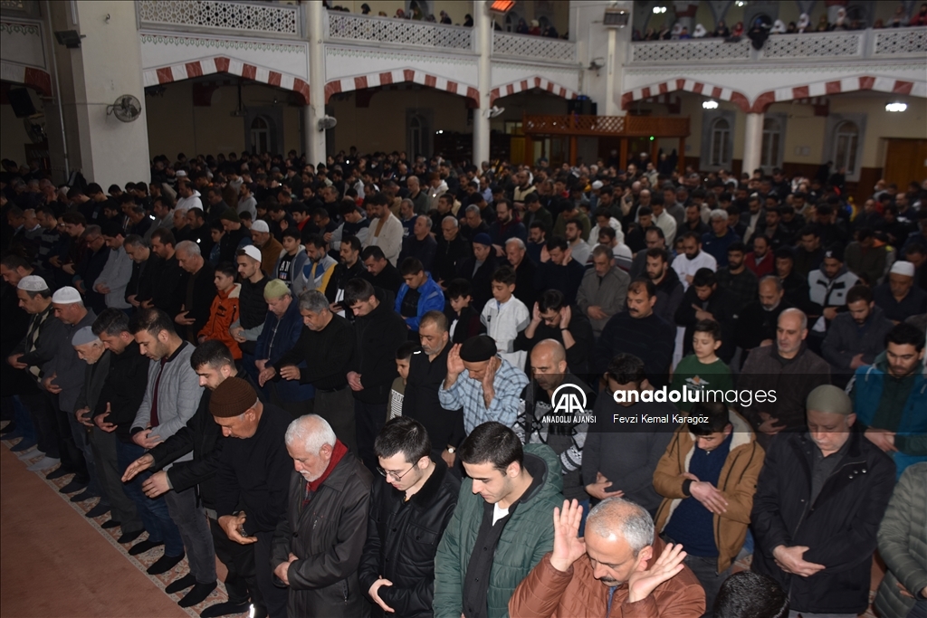 Gaziantep'te ilk teravih namazı kılındı
