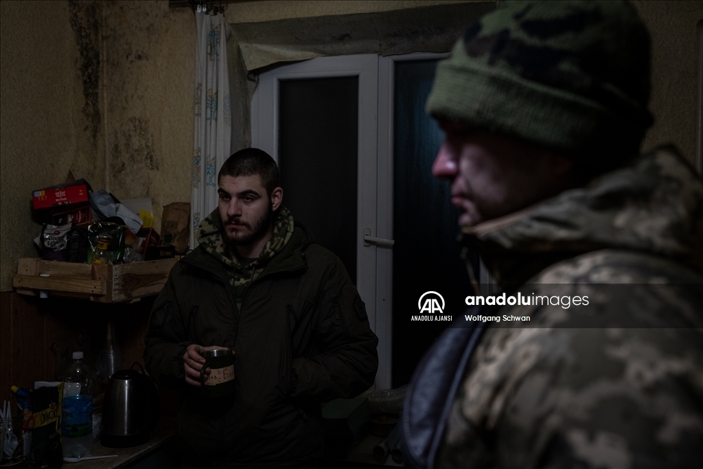Ukrayna'da ön cephe hattına yakın Çasiv Yar'da savaşan askerlerin nöbet değişimi