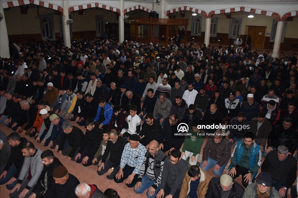 Gaziantep'te ilk teravih namazı kılındı