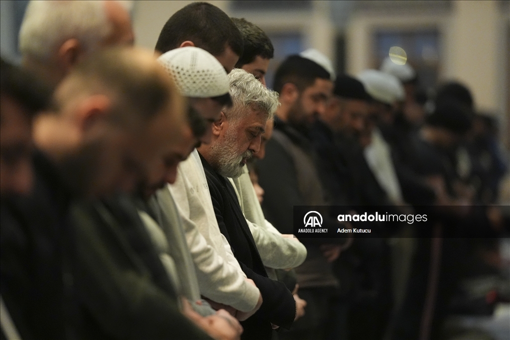 First tarawih prayer of Ramadan in Istanbul