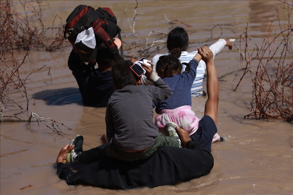 ABD - Meksika sınırındaki göçmen krizi sürüyor