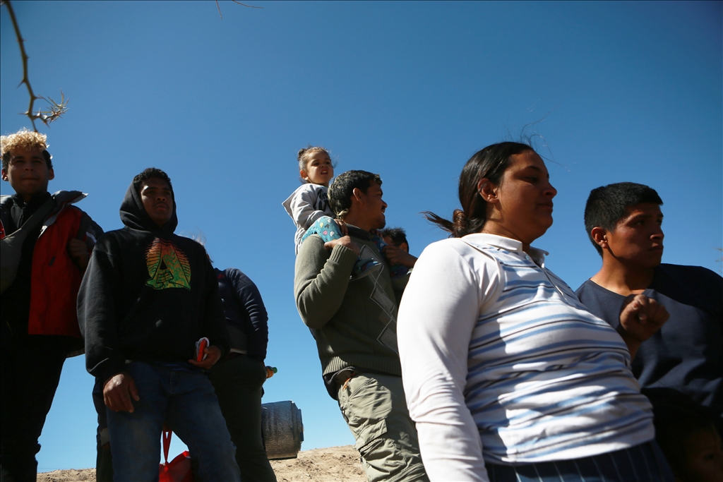 ABD - Meksika sınırındaki göçmen krizi sürüyor