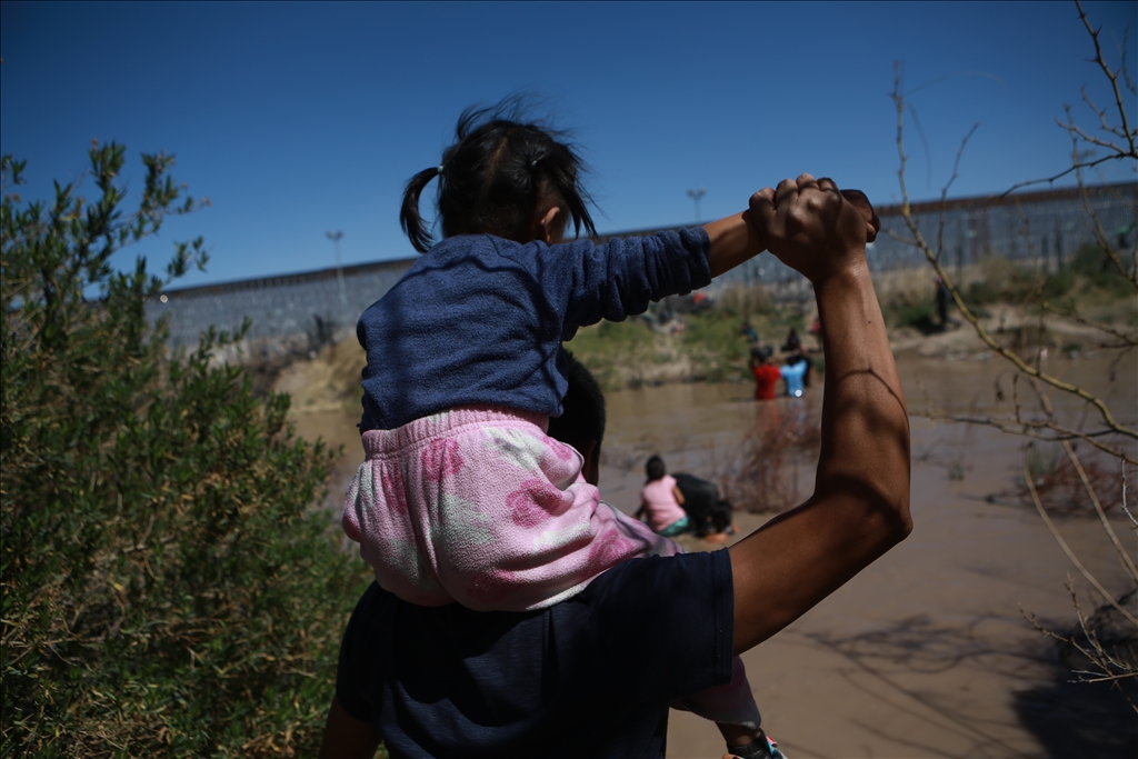 ABD - Meksika sınırındaki göçmen krizi sürüyor