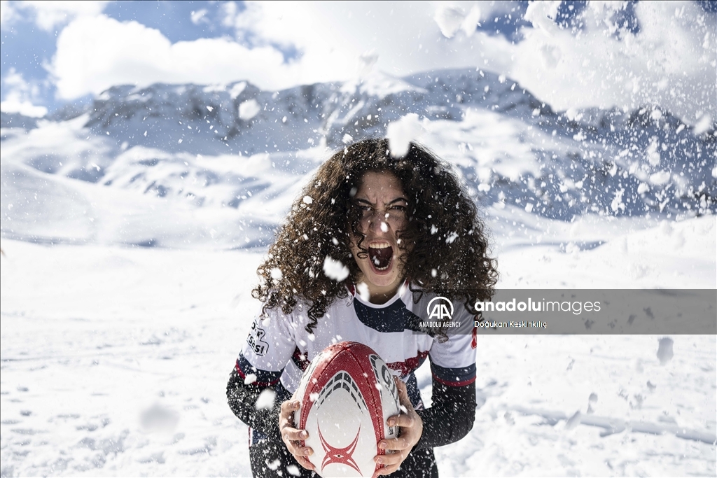 В Турции впервые прошел чемпионат по регби на снегу