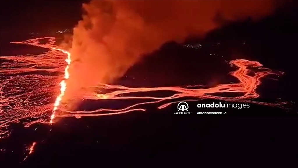أيسلندا: ثوران بركاني في شبه جزيرة ريكيانيس