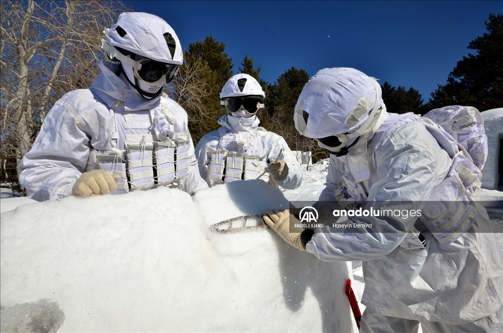 Karlı dağların erleri zorlu görevlere tatbikatlarla hazırlanıyor