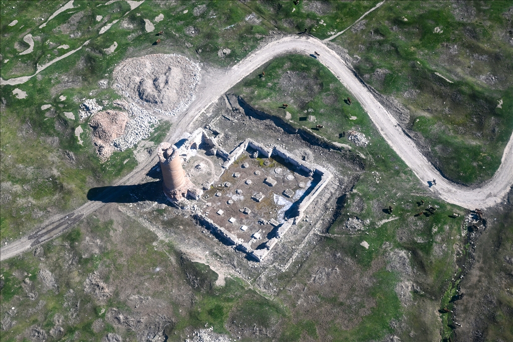 Van'ın güzellikleri havadan fotoğraflandı