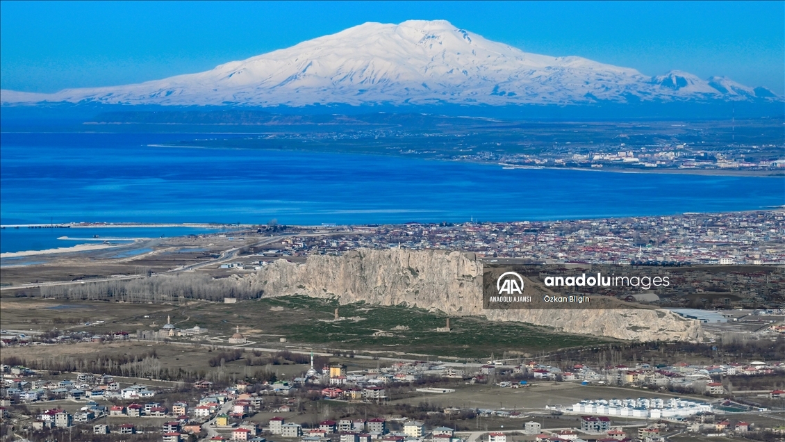 Van'ın güzellikleri havadan fotoğraflandı