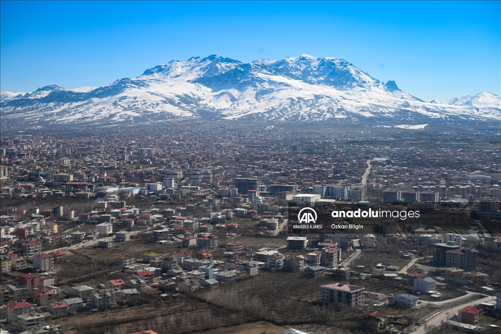 Van'ın güzellikleri havadan fotoğraflandı