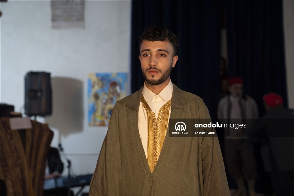Tunus’ta ramazan etkinlikleri kapsamında ülkenin farklı geleneksel kıyafetleri tanıtıldı