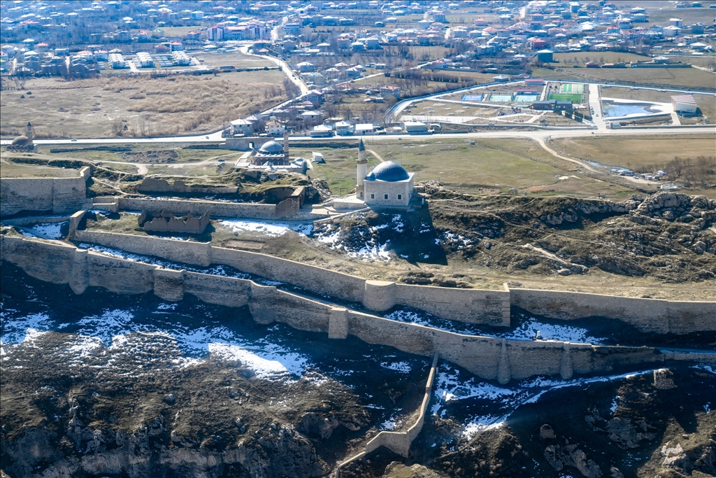 Van'ın güzellikleri havadan fotoğraflandı