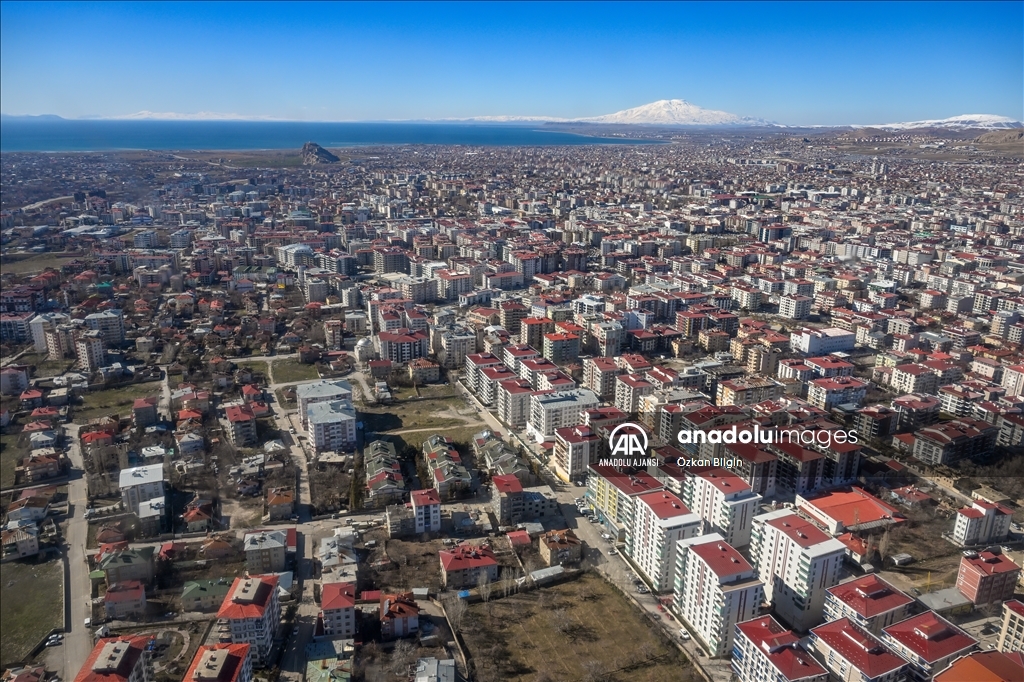 Van'ın güzellikleri havadan fotoğraflandı