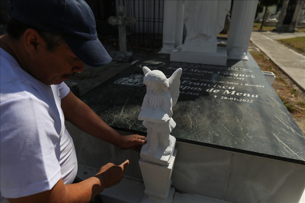 El Salvadorlu Mena ailesi geleneksel heykeltıraşlığa yeni bakış açısı sunuyor