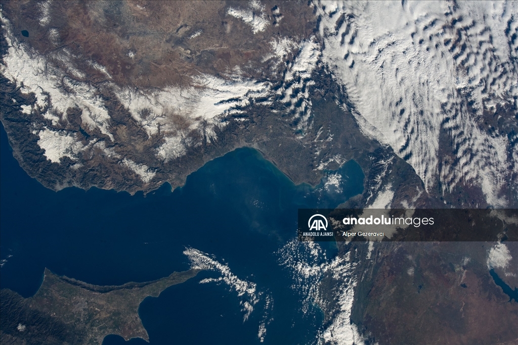 Türkiye'nin ilk astronotu Gezeravcı, uzaydan çektiği Doğu Akdeniz fotoğraflarını paylaştı