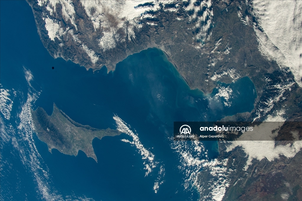 Türkiye'nin ilk astronotu Gezeravcı, uzaydan çektiği Doğu Akdeniz fotoğraflarını paylaştı