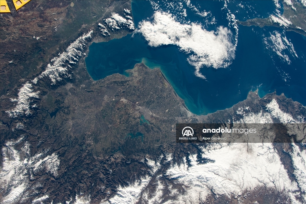 Türkiye'nin ilk astronotu Gezeravcı, uzaydan çektiği Doğu Akdeniz fotoğraflarını paylaştı