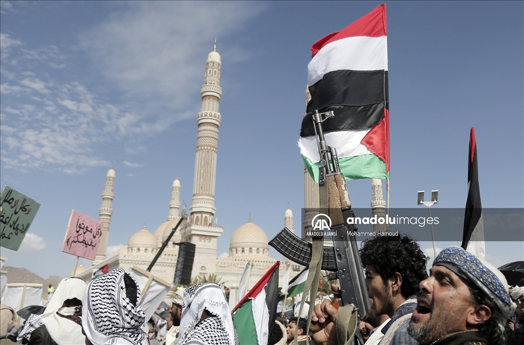 Yemen'de on binlerce kişinin katılımıyla Gazze'yle dayanışma gösterisi düzenlendi