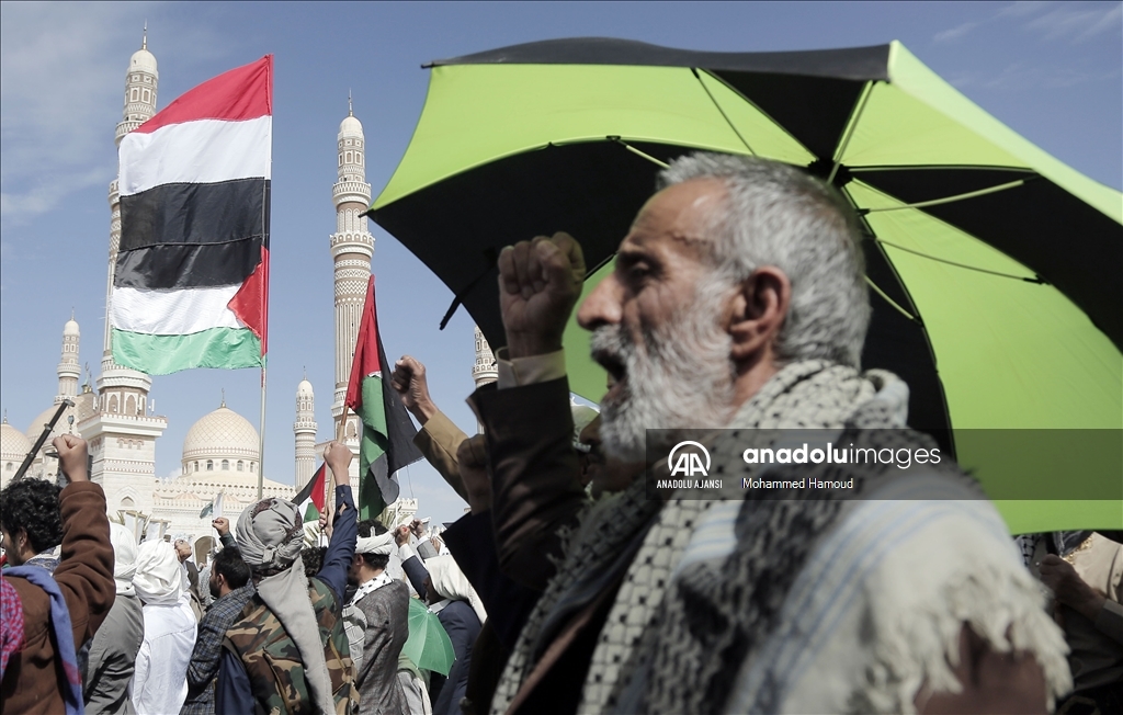 Yemen'de on binlerce kişinin katılımıyla Gazze'yle dayanışma gösterisi düzenlendi