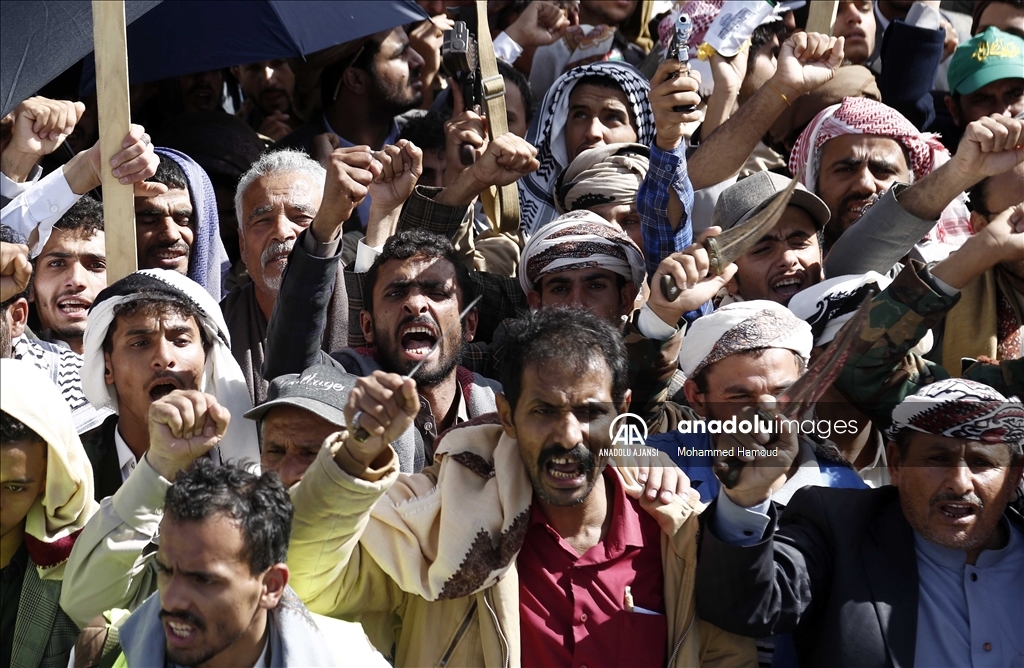 Yemen'de on binlerce kişinin katılımıyla Gazze'yle dayanışma gösterisi düzenlendi