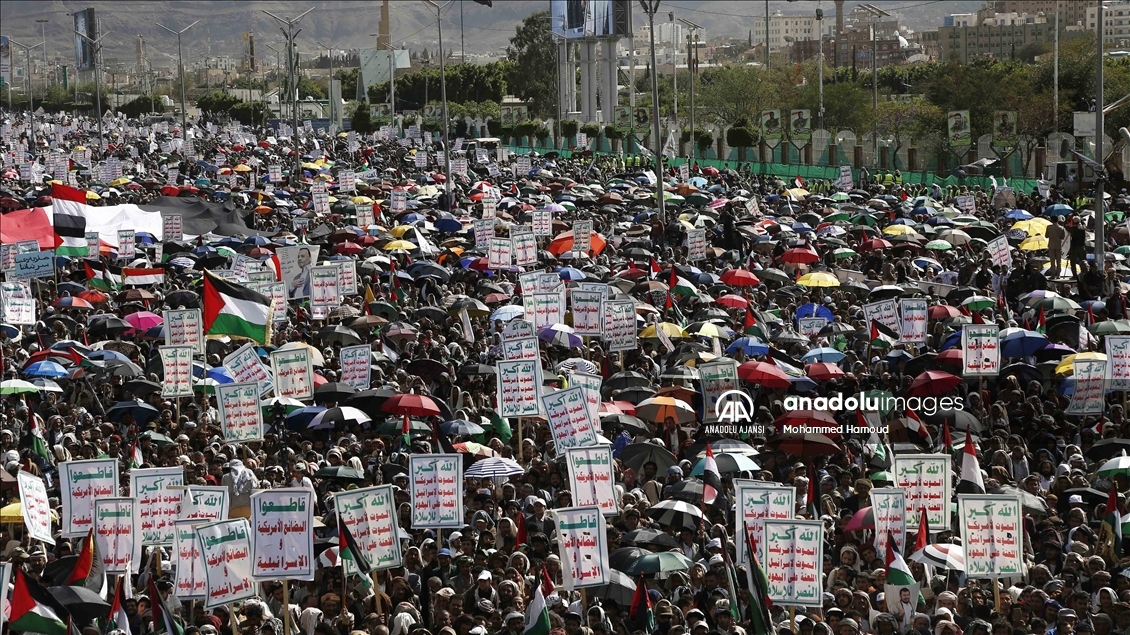 Yemen'de on binlerce kişinin katılımıyla Gazze'yle dayanışma gösterisi düzenlendi