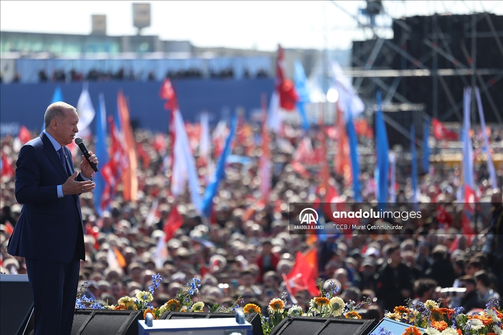 AK Parti’nin “Yeniden Büyük İstanbul Mitingi”