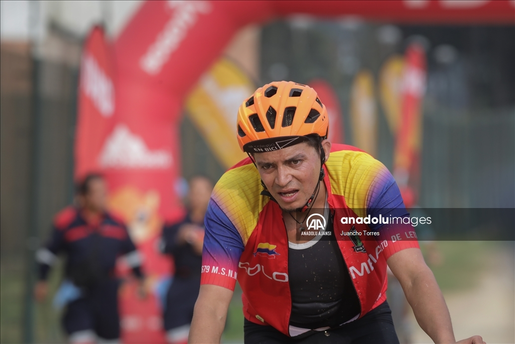 Kolombiya'da 24 saat süren MTB-Gravel bisiklet yarışı başladı