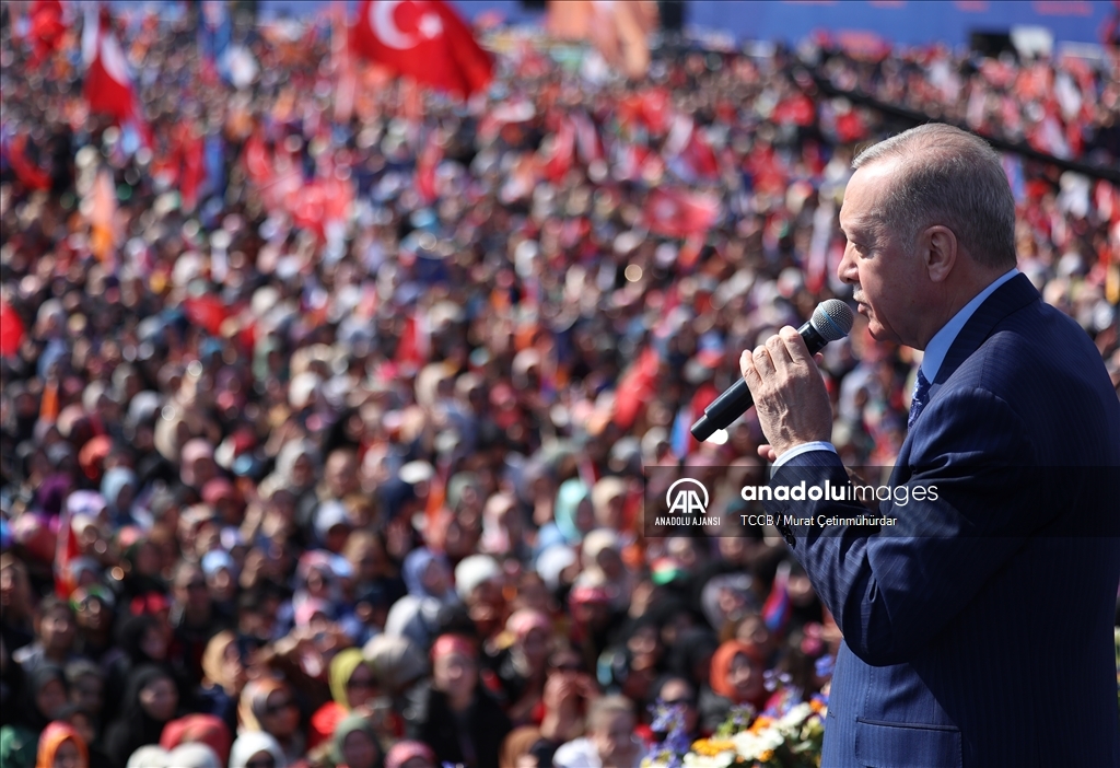AK Parti’nin “Yeniden Büyük İstanbul Mitingi”