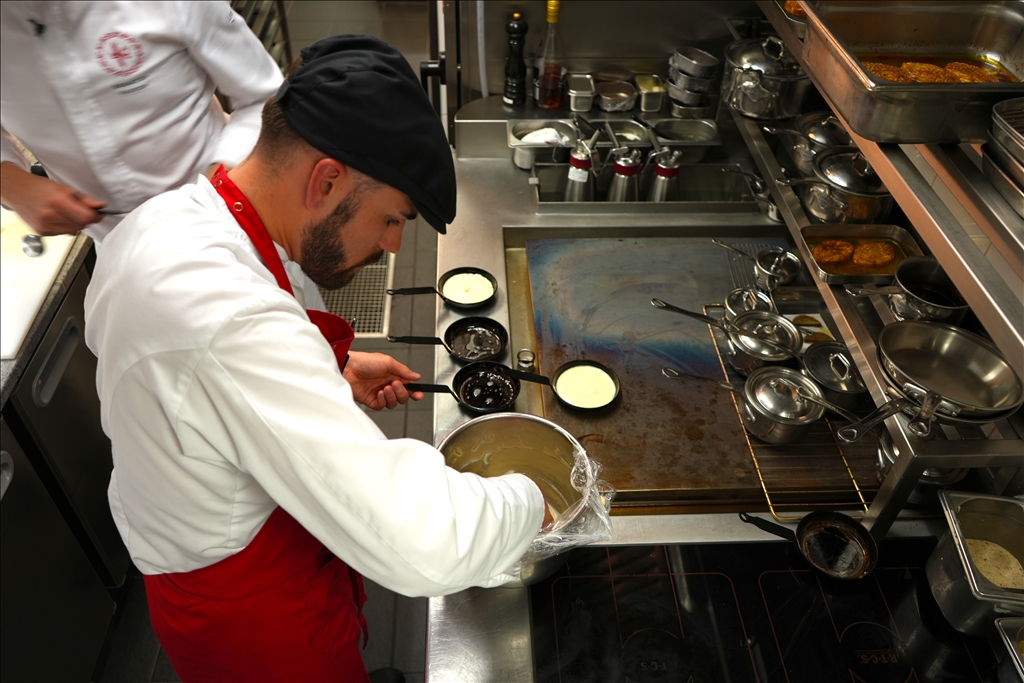 Michelin yıldızlı Fransız şef, şeker kullanmadan tatlı yemekler hazırlayabiliyor