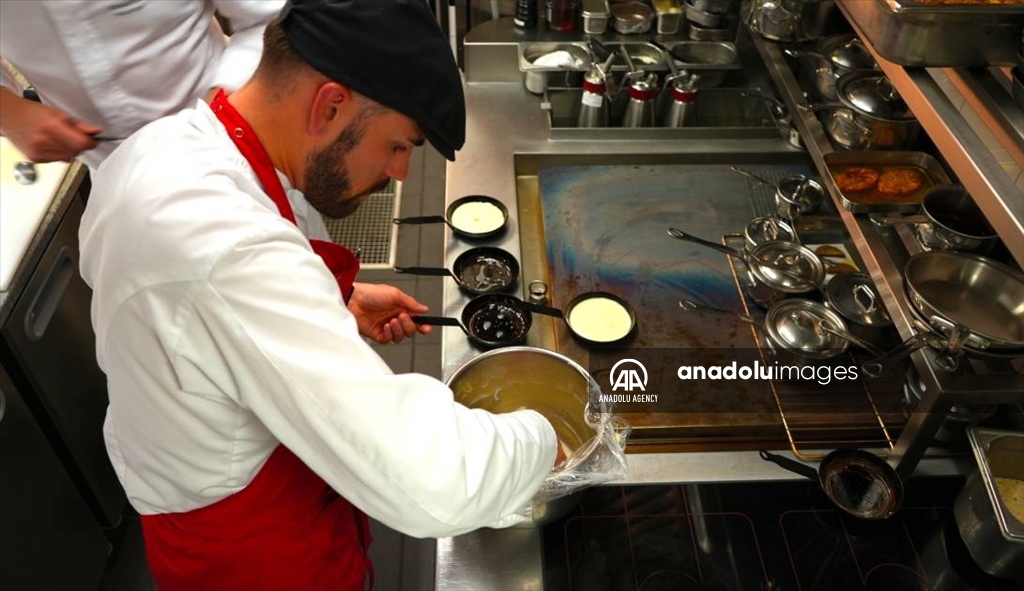Le chef pâtissier français étoilé Sébastien Vauxion