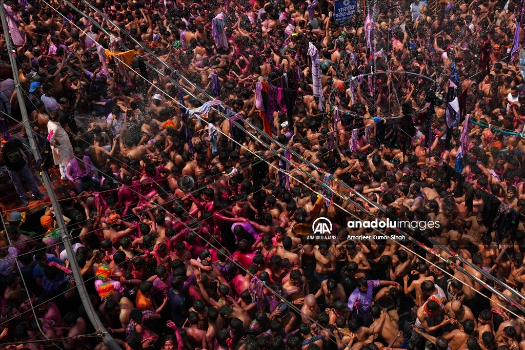 Hindistan'da 'renklerin festivali'