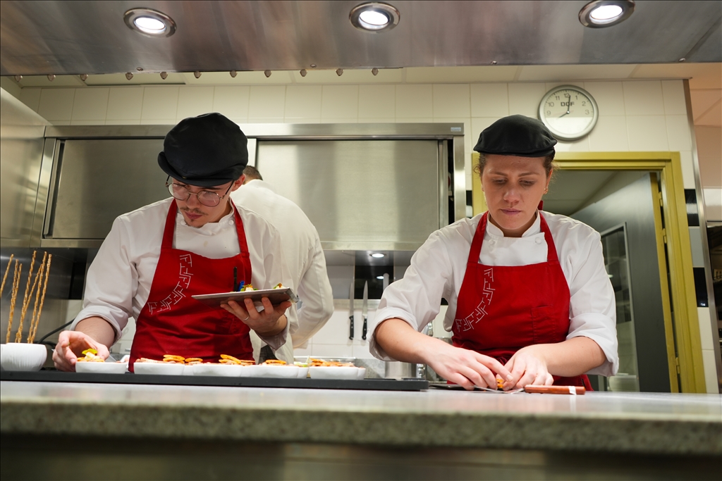 Michelin yıldızlı Fransız şef, şeker kullanmadan tatlı yemekler hazırlayabiliyor