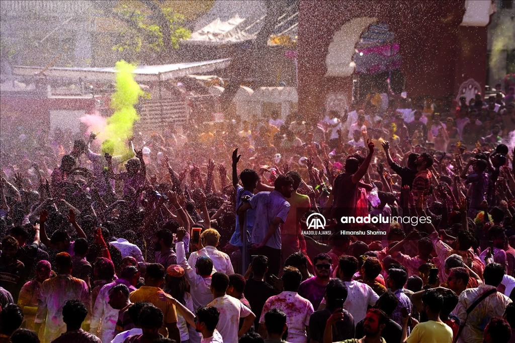 Hindistan'da 'renklerin festivali'