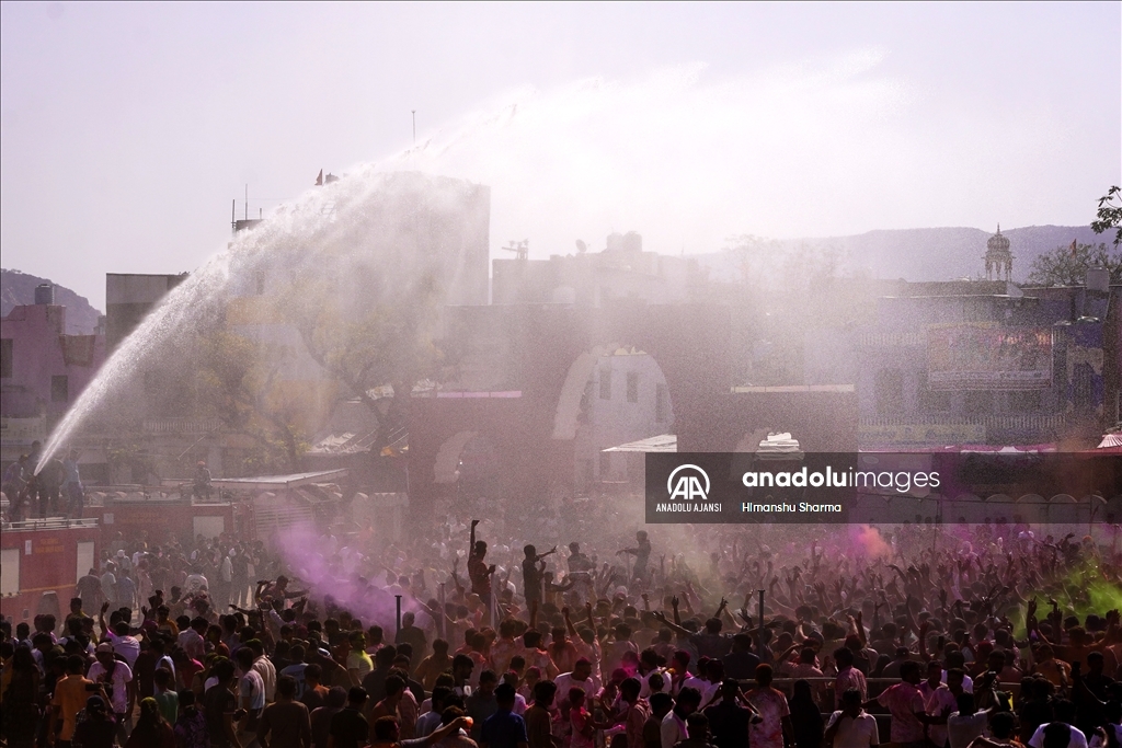Hindistan'da 'renklerin festivali'