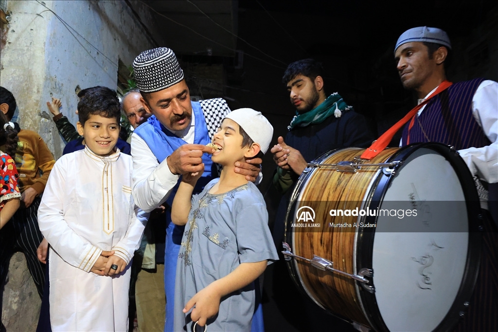 Irak'ta en tatlı ramazan geleneği "Majina Majina" devam ediyor