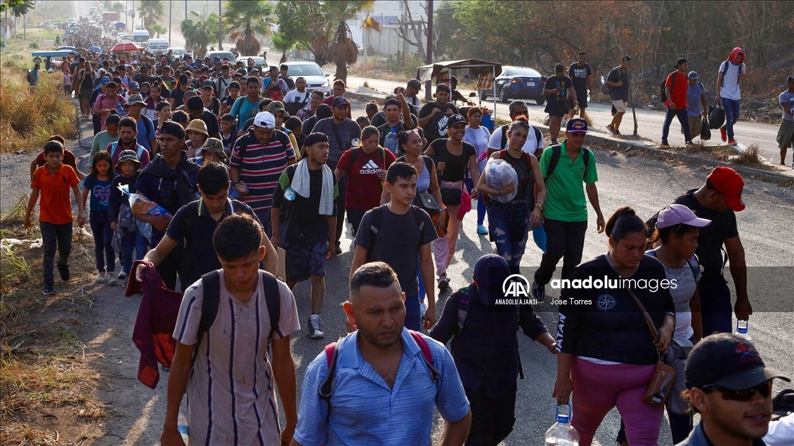 Meksika'daki göçmenler ABD'ye doğru yola çıktı