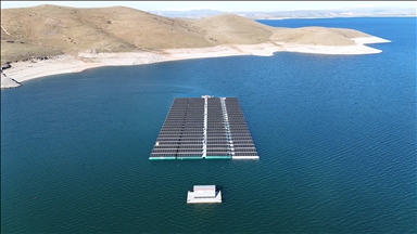 Keban Barajı'ndaki Yüzer GES ile Karasal GES havadan görüntülendi