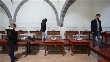 Erzurum'da 700 yıllık yazma eserler ramazana özel ziyarete açıldı