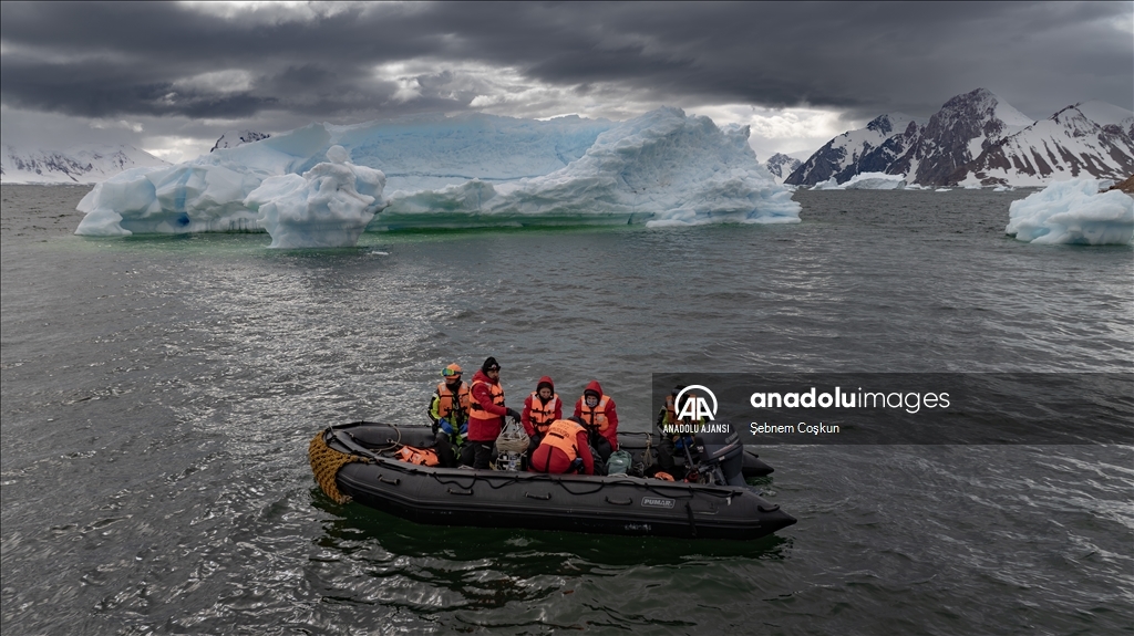 Bilim insanları, Antarktika'da deniz ve göl ekosistemlerini araştırdı
