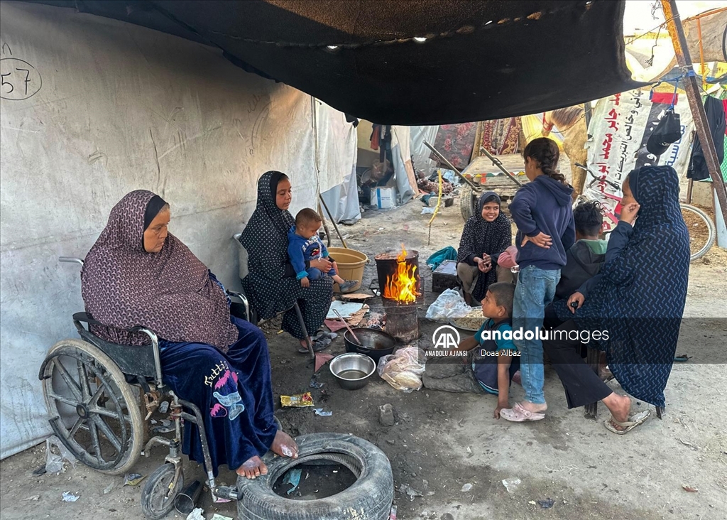 Filistinli felçli El Fayyumi'nin yaşam mücadelesi