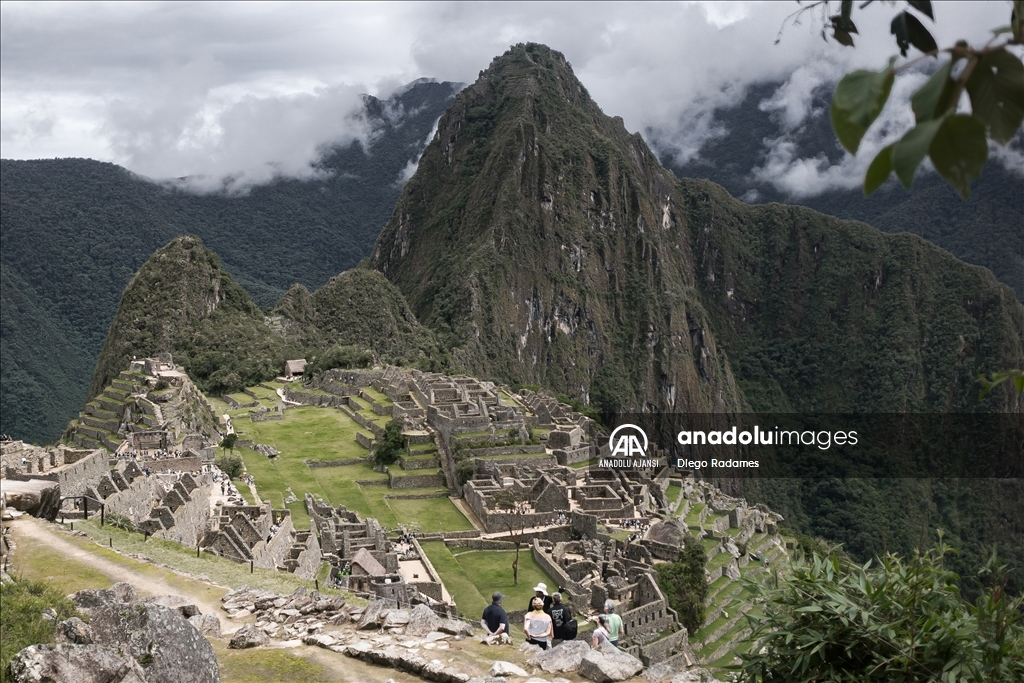 Peru'daki antik İnka şehri Machu Picchu
