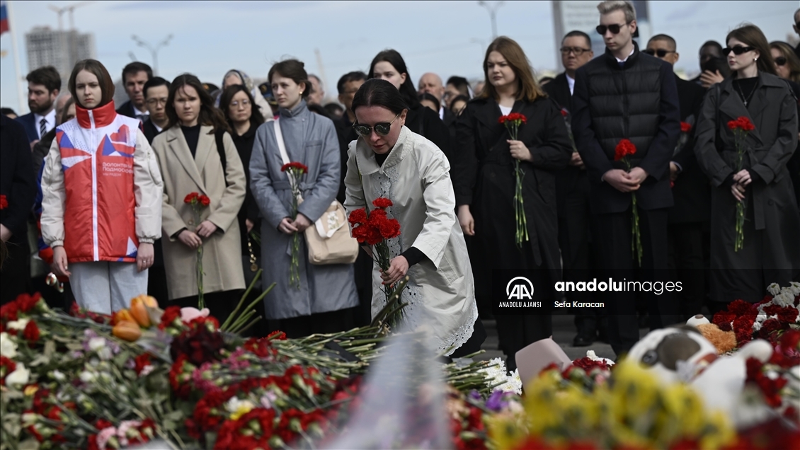Moskova'daki terör saldırısı kurbanları büyükelçilerin katıldığı etkinlikle anıldı