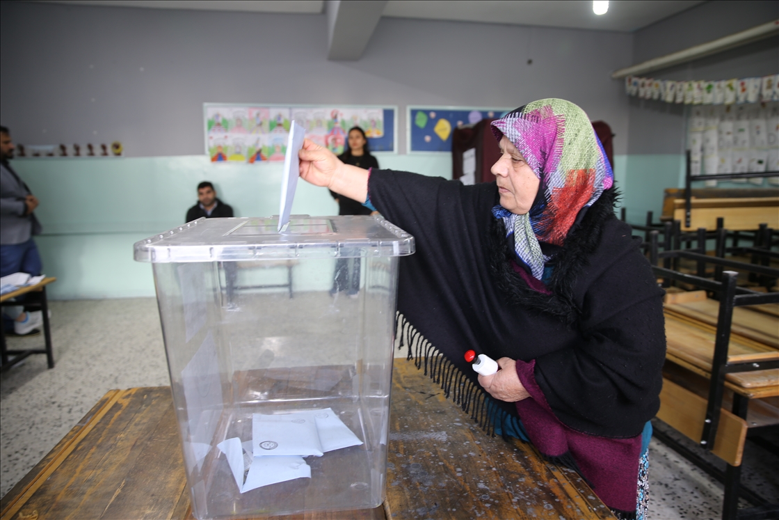 Fillon votimi për zgjedhjet lokale në Türkiye