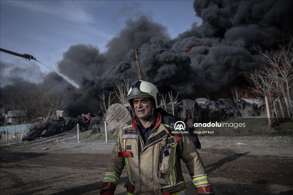 Ankara Hurdacılar Sanayi Sitesi'nde yangın çıktı