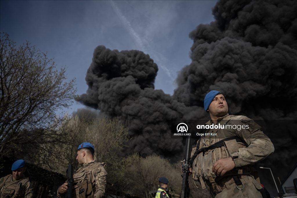 Ankara Hurdacılar Sanayi Sitesi'nde yangın çıktı