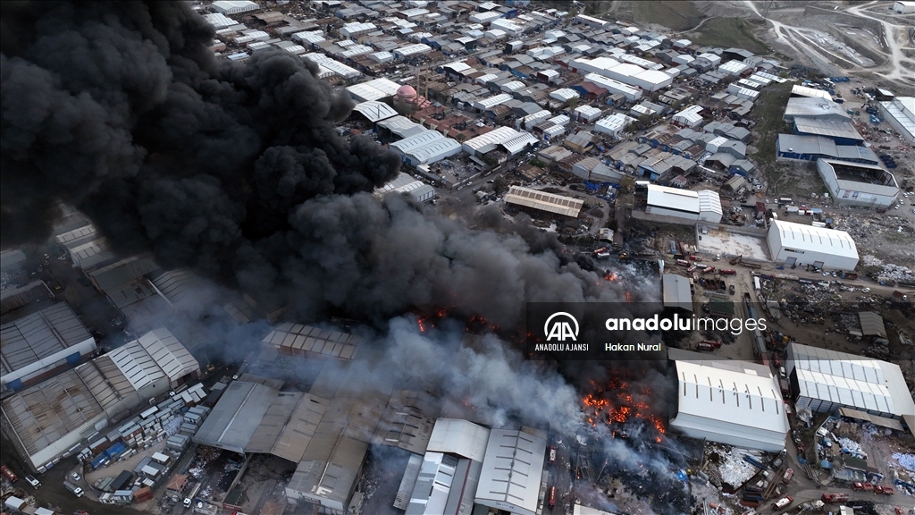 Ankara Hurdacılar Sanayi Sitesi'nde yangın çıktı