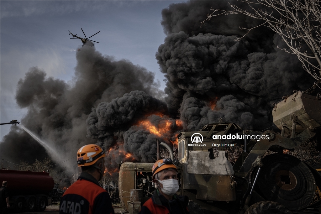 Ankara Hurdacılar Sanayi Sitesi'nde yangın çıktı