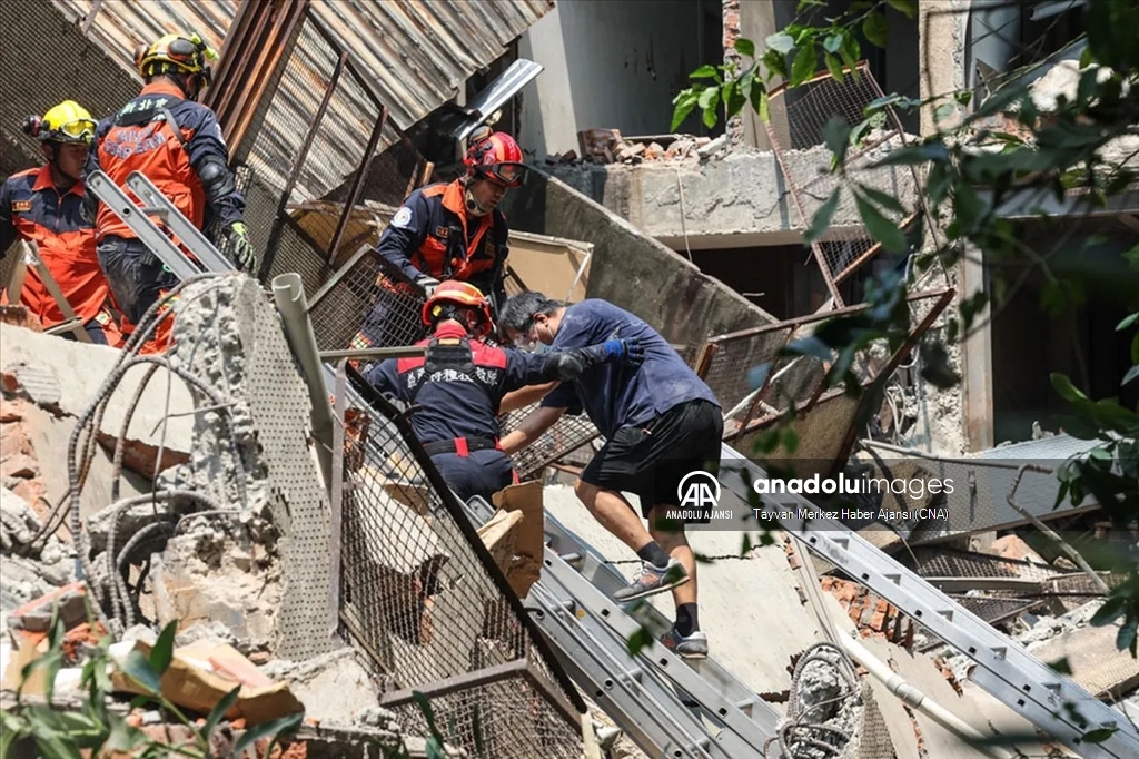 Tayvan'da 7,4 büyüklüğünde deprem