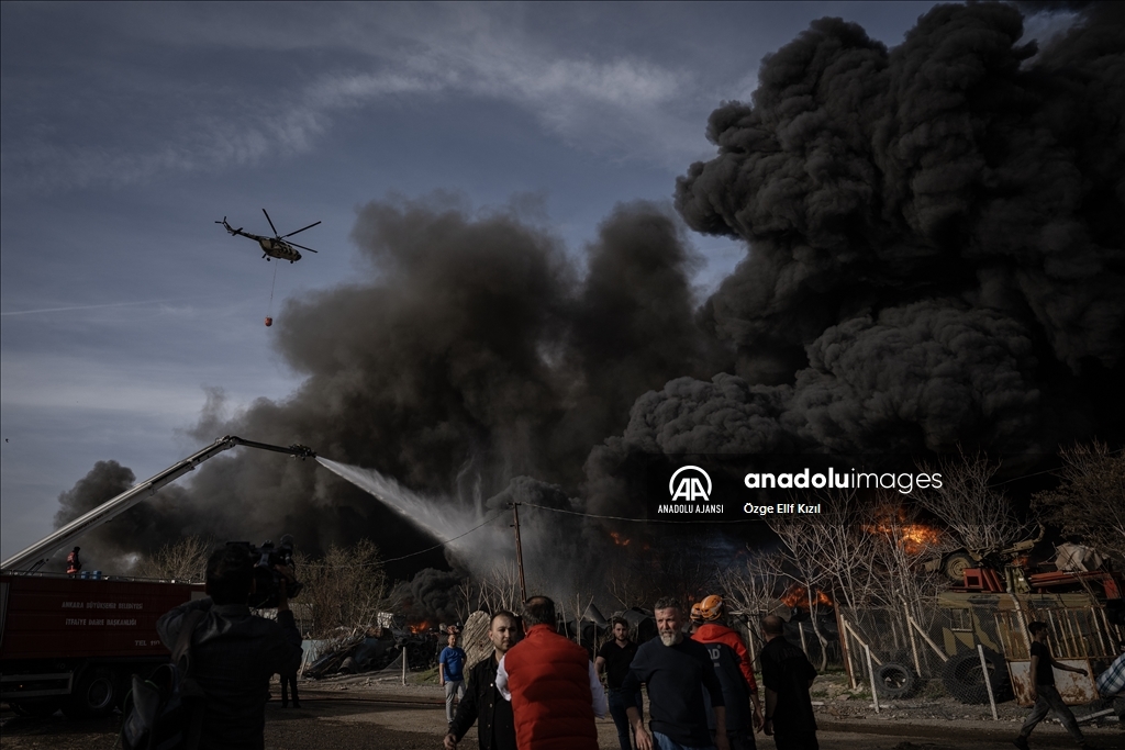 Ankara Hurdacılar Sanayi Sitesi'nde yangın çıktı
