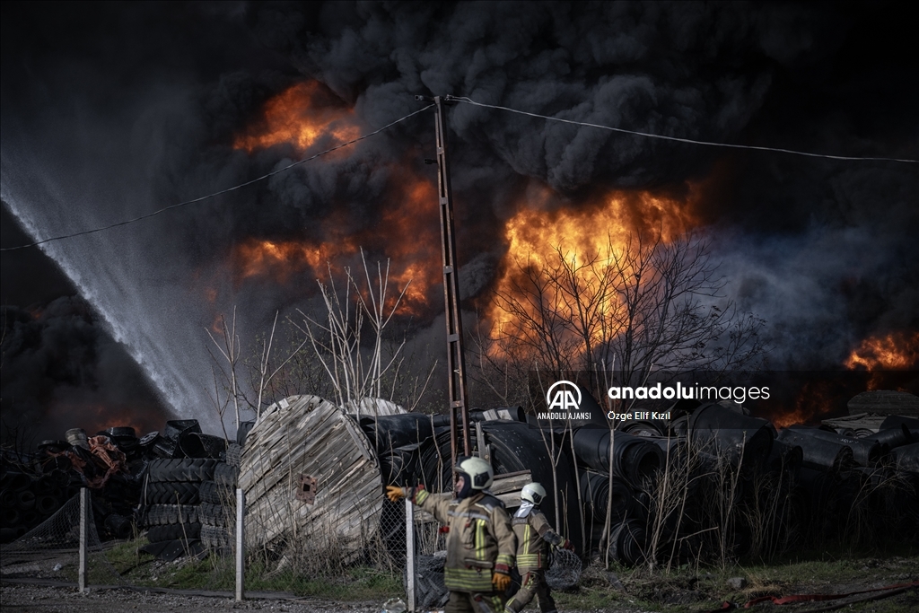 Ankara Hurdacılar Sanayi Sitesi'nde yangın çıktı