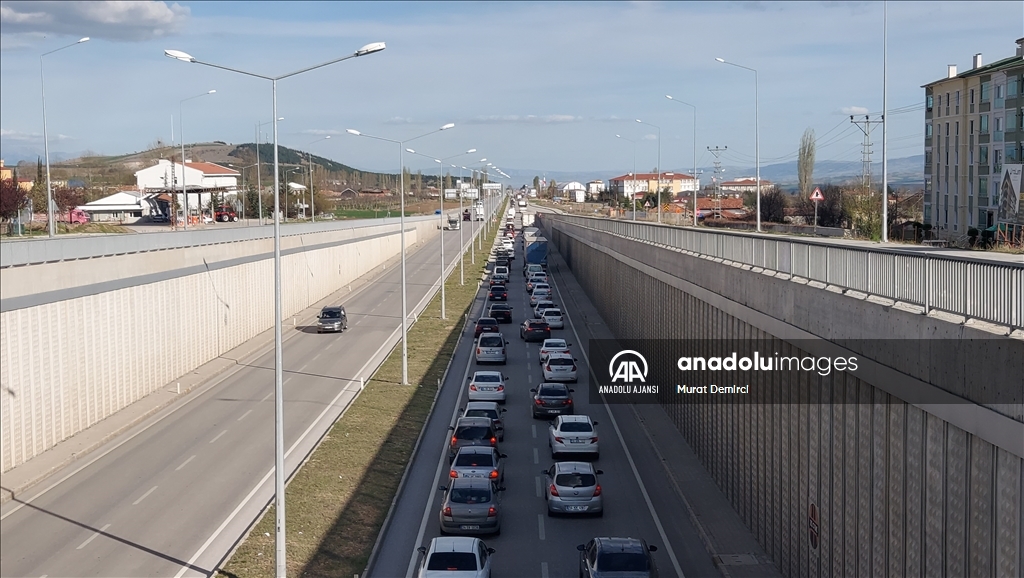 İstanbul-Samsun kara yolunda bayram trafiği